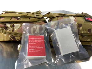 Militära Ifak individuella första hjälpen-kit