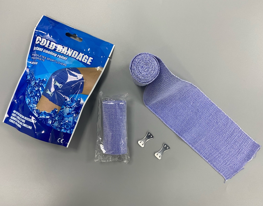Blått elastiskt bandage för kallbandage